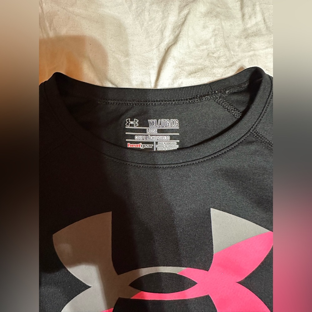 Black Under Armor T-shirt